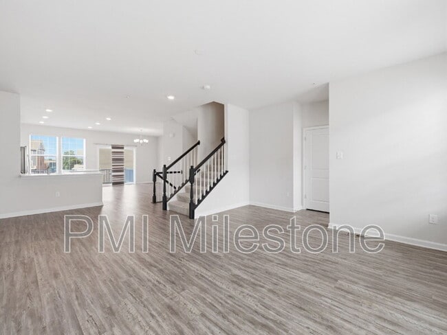 Building Photo - 7055 Delegate Pl
