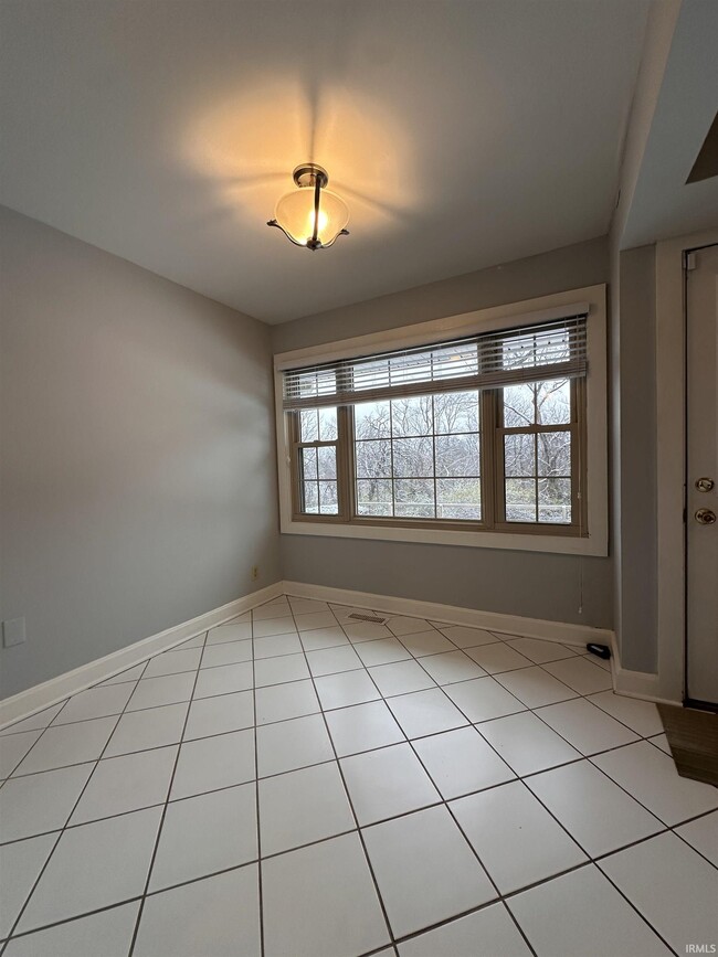 Building Photo - 4315 Stringtown Rd