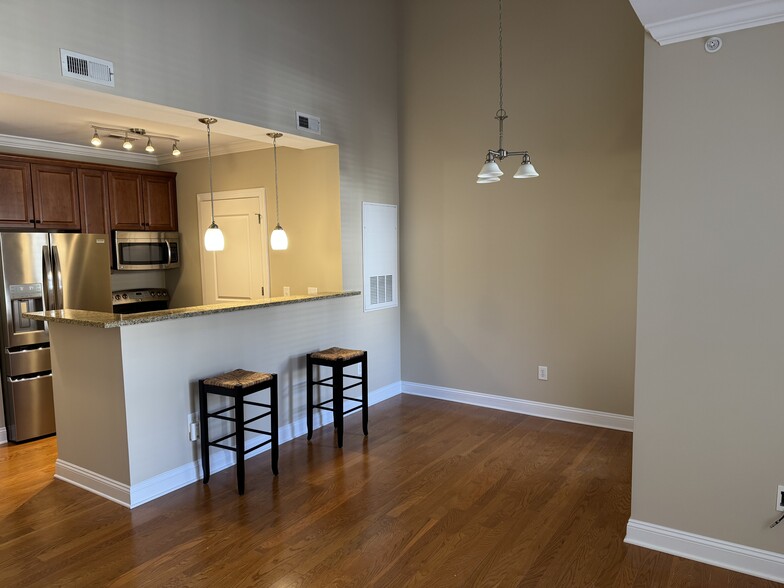 Building Photo - 301 E Tremont Ave