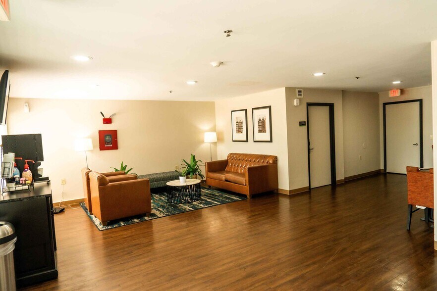Building Photo - Furnished Studio-Houston - Westchase - Wes...