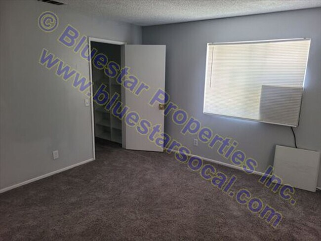 Building Photo - 15469 Hesperia Rd