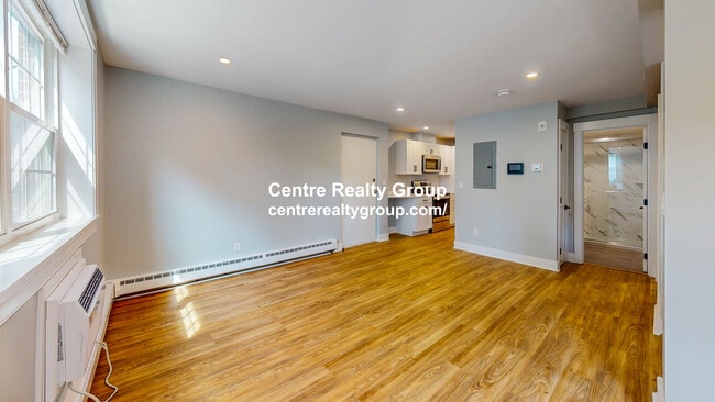 Building Photo - 132 Sherman St