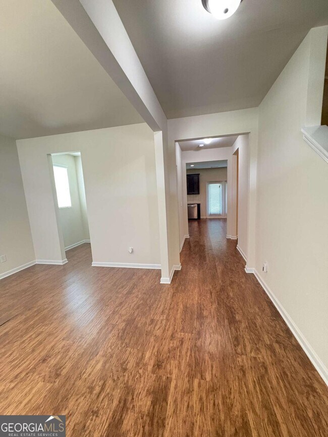 Building Photo - 364 Madison Grace Ave