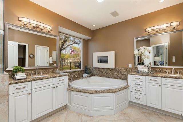 Building Photo - 6809 Cedar Ridge Ct