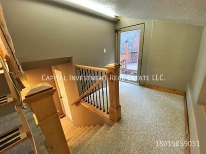 Building Photo - 290 Aspen Dr