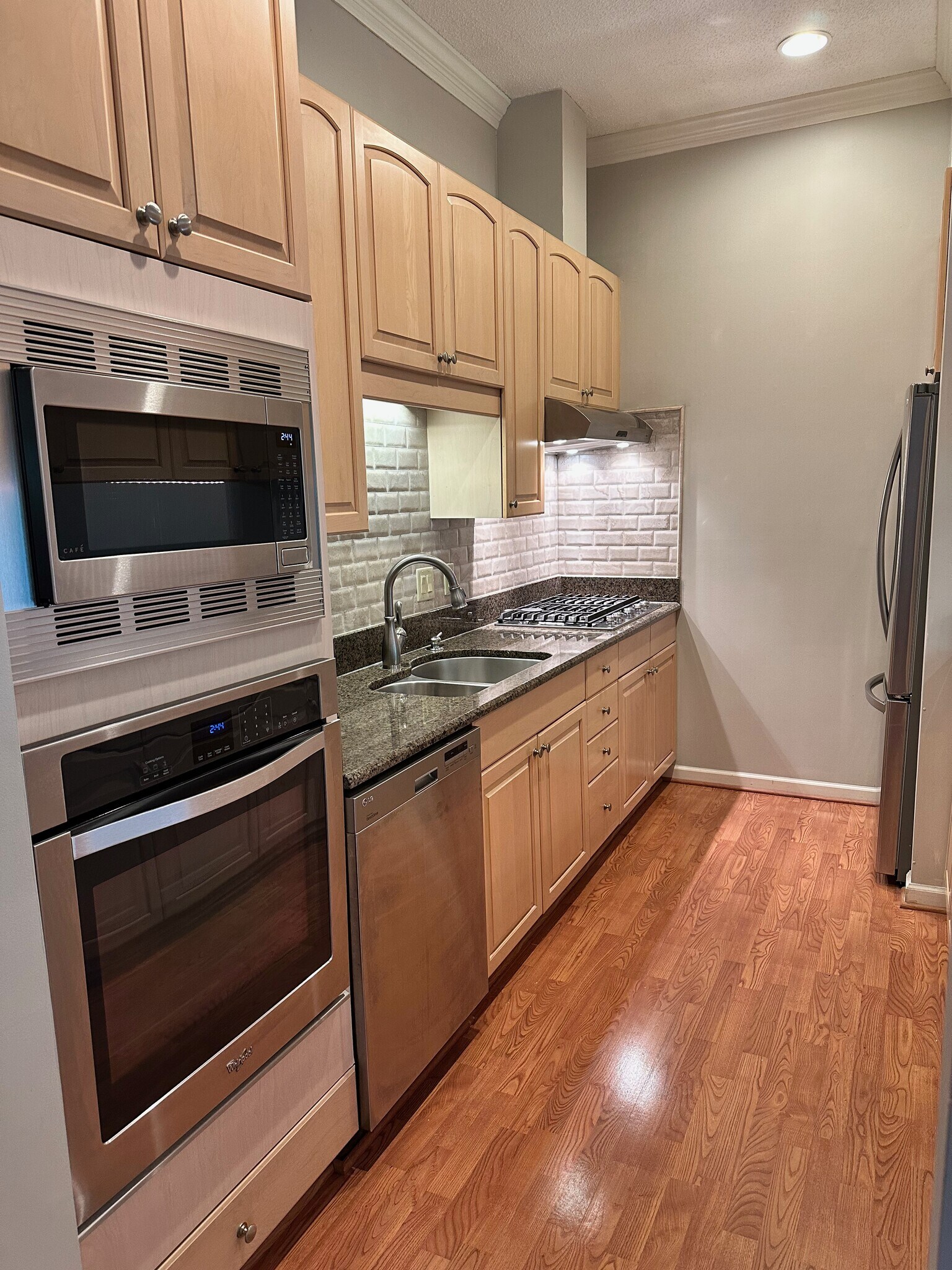 Kitchen with stainless appliances - 135 Brandeis Ln