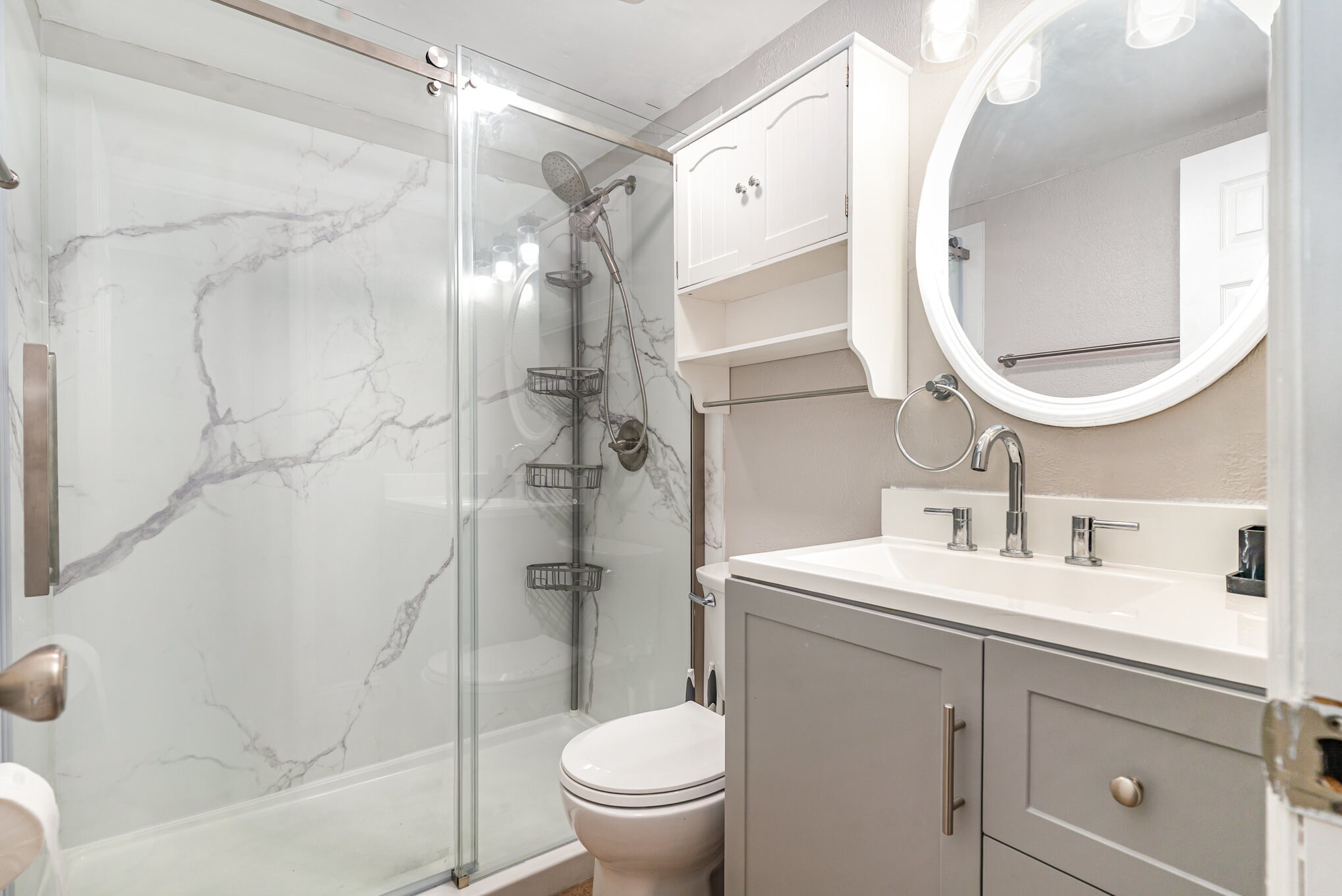 Bathroom - 1700 SW 16th Ct