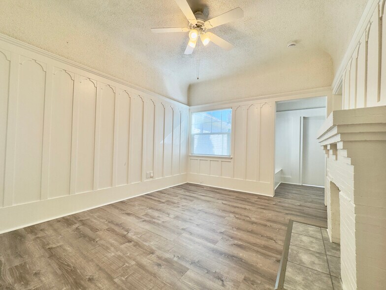 Building Photo - 3641 West St