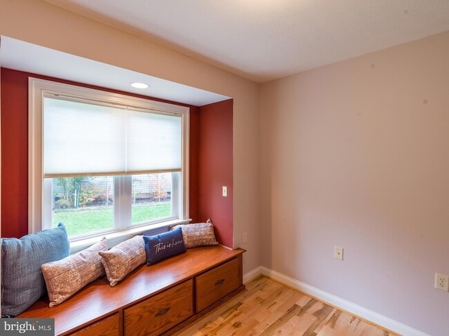 Building Photo - 2616 Greenport Dr