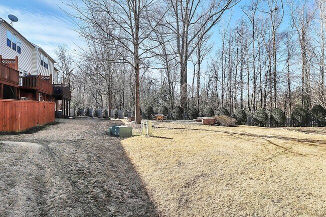 Building Photo - South Park Townhome for Rent!