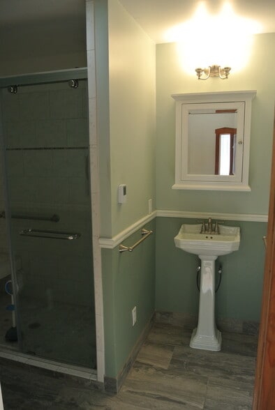 Downstairs Bathroom - 180 fairview ave s