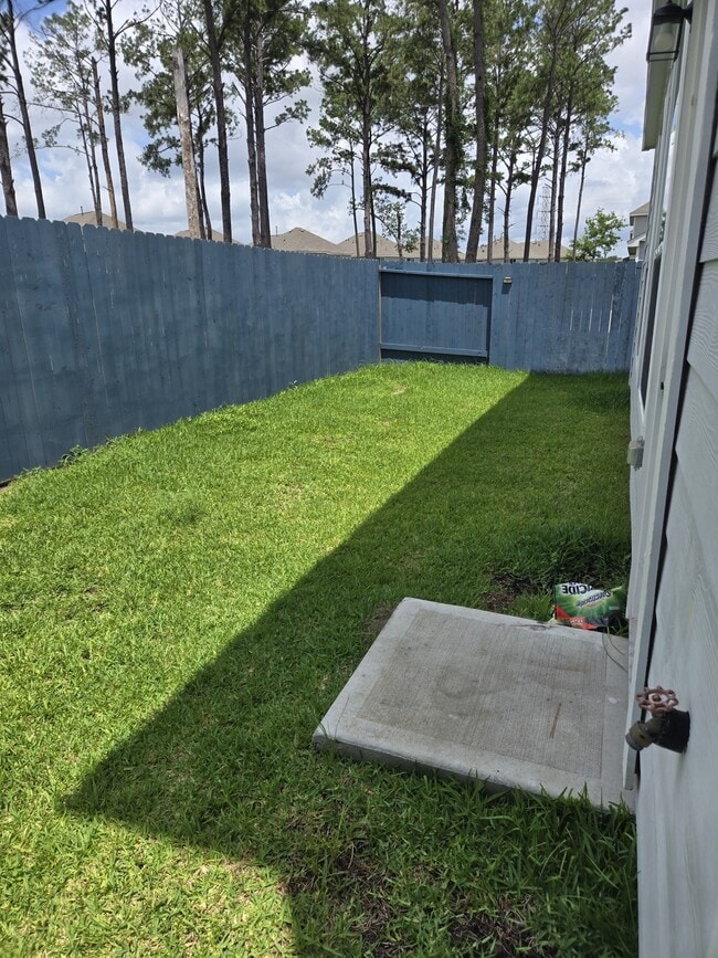 Building Photo - 22011 Grand Majestic Dr