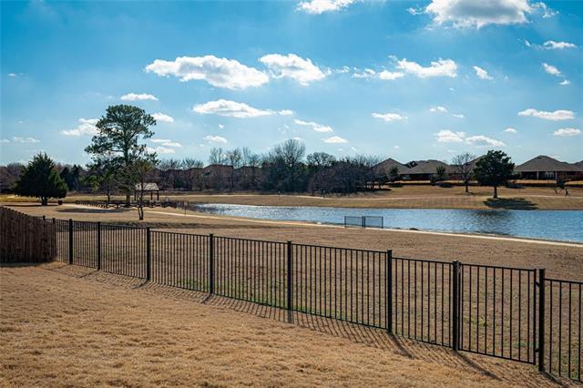 Building Photo - 832 Cheyenne Dr