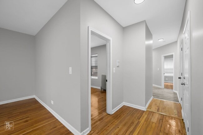 Building Photo - 6101 S Langley Ave