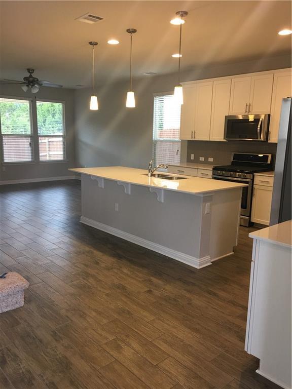 Building Photo - 9402 Privet Dr