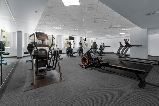 Building Photo - “Luxury, Location, Lifestyle — All at The ...