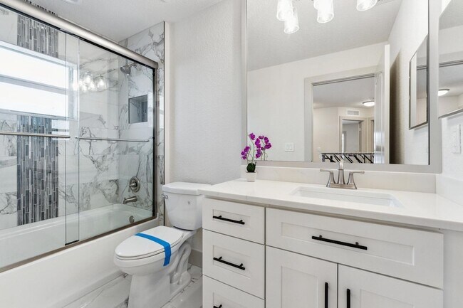 Building Photo - 522 Lucky Ln