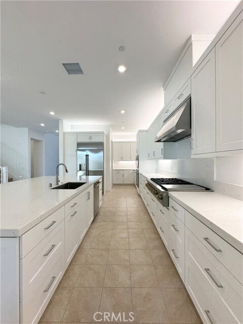 Building Photo - 15422 Oakbrush place