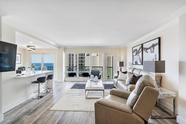 Building Photo - 3400 Galt Ocean Dr
