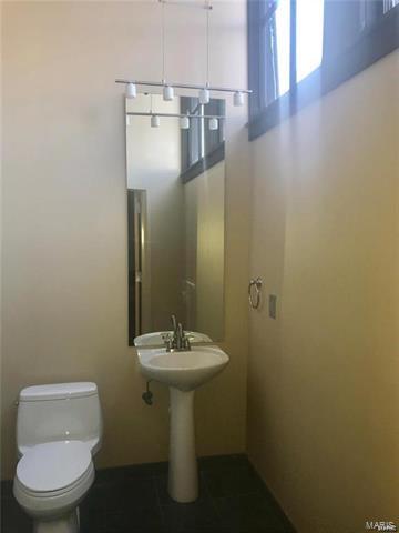 Building Photo - 3124 Olive St