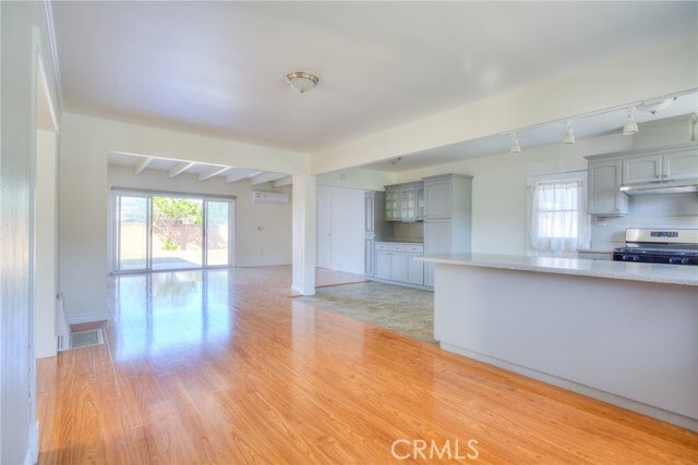 Building Photo - 2029 W 162nd St