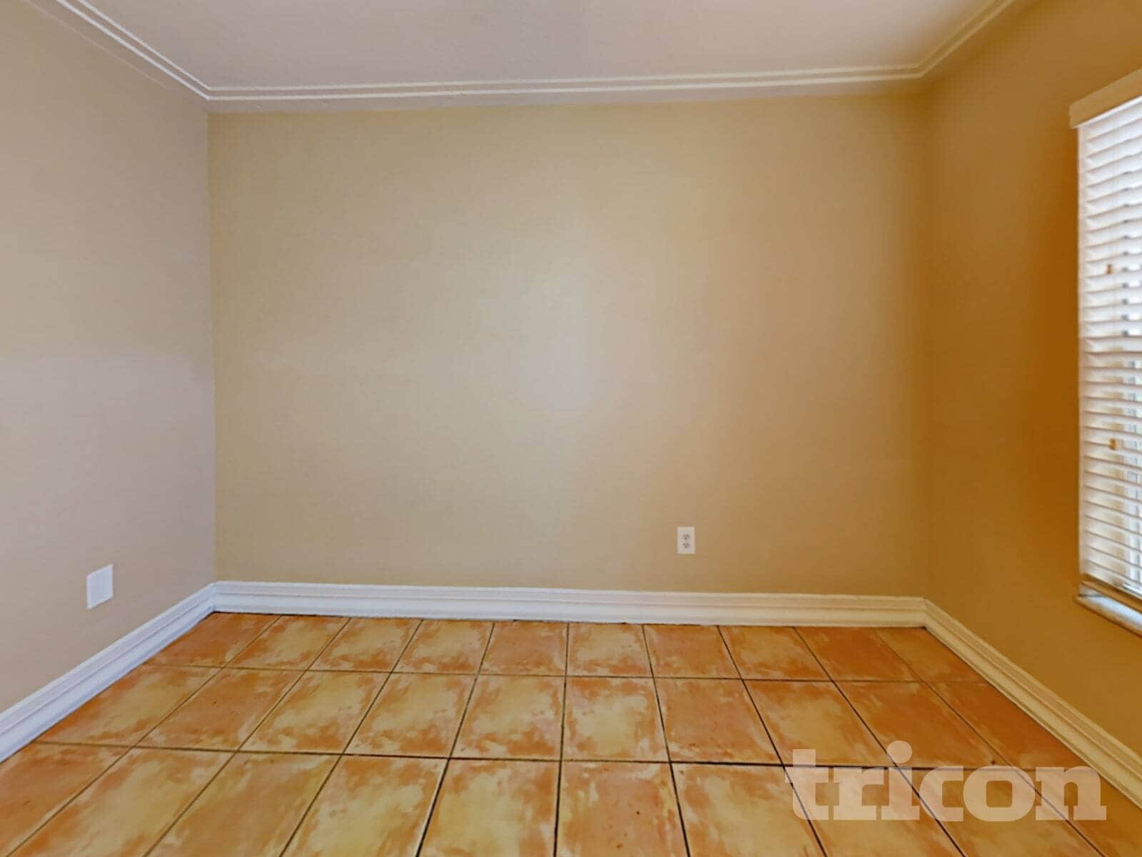 Building Photo - 2865 Cayman Way