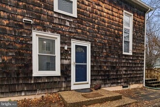 Building Photo - 12 Station Rd