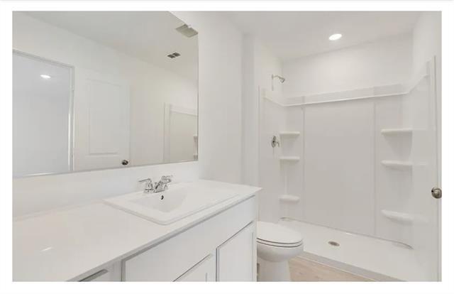 Building Photo - 613 Holleman Dr