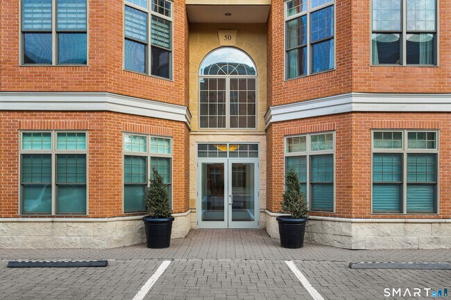 Building Photo - 50 Stone Ridge Way