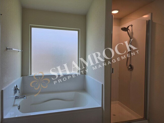 Building Photo - 3208 Jackal Dr