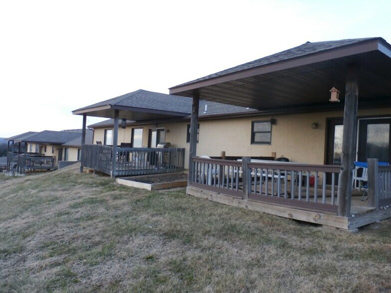 Building Photo - 1825 Pinnacle Pt
