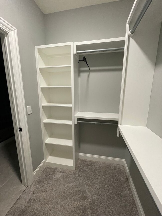 Building Photo - 3419 Laughlin St