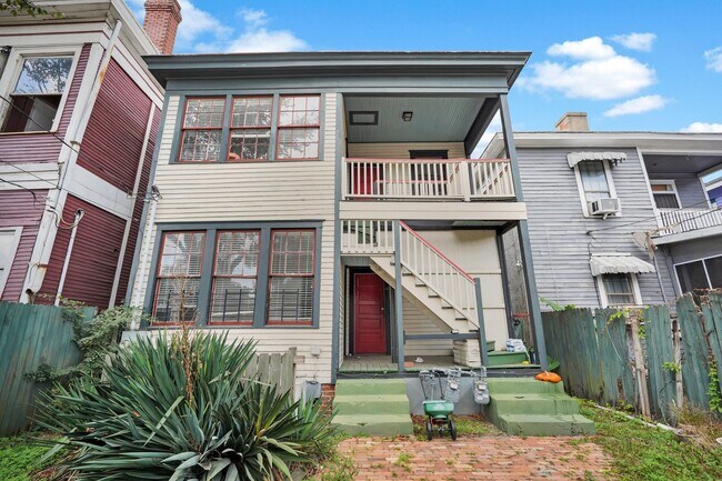 Building Photo - 2234 Whitaker St