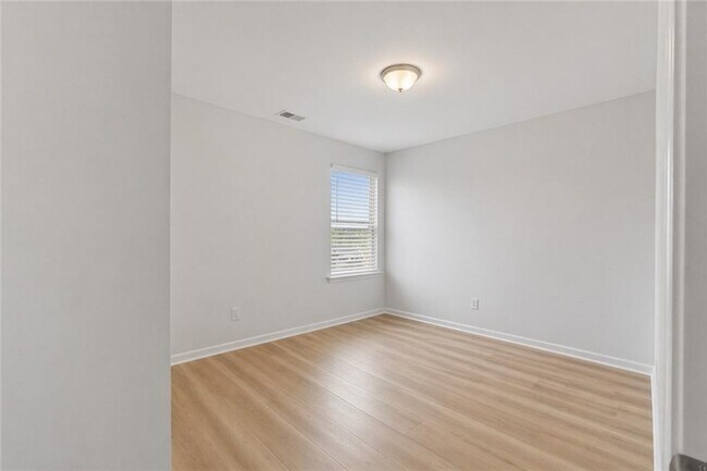 Building Photo - 1339 Endicott Ct