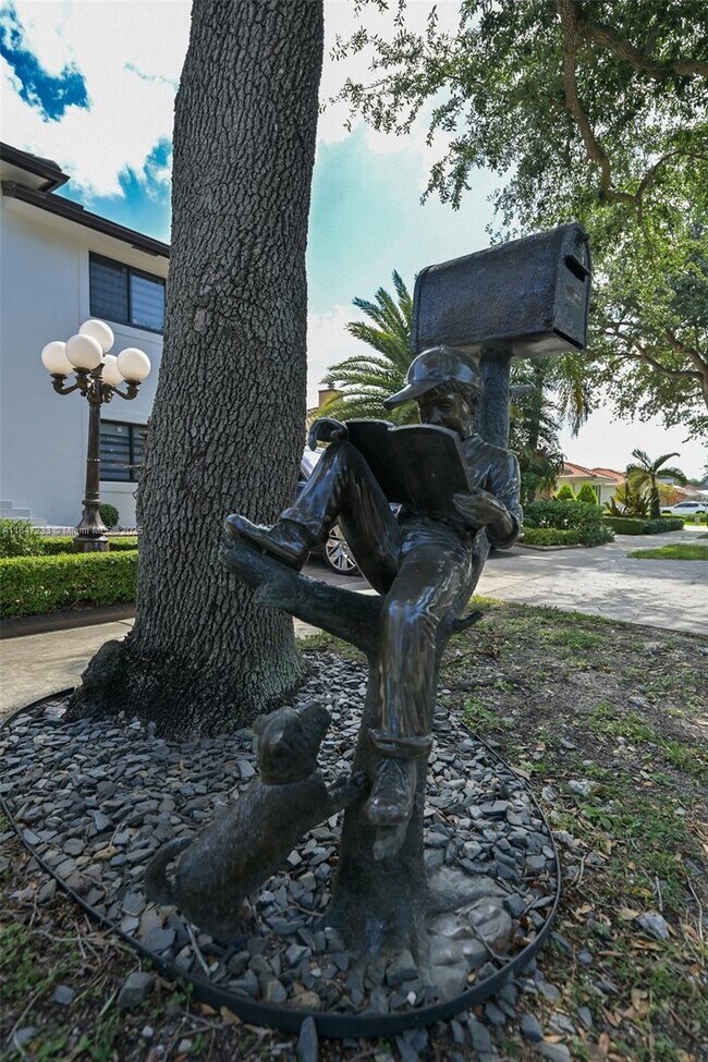 Building Photo - 8450 NW 169th Terrace