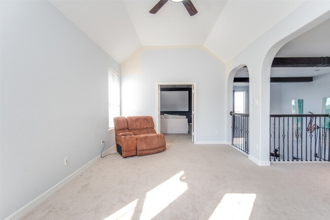 Building Photo - 11823 Supremo St