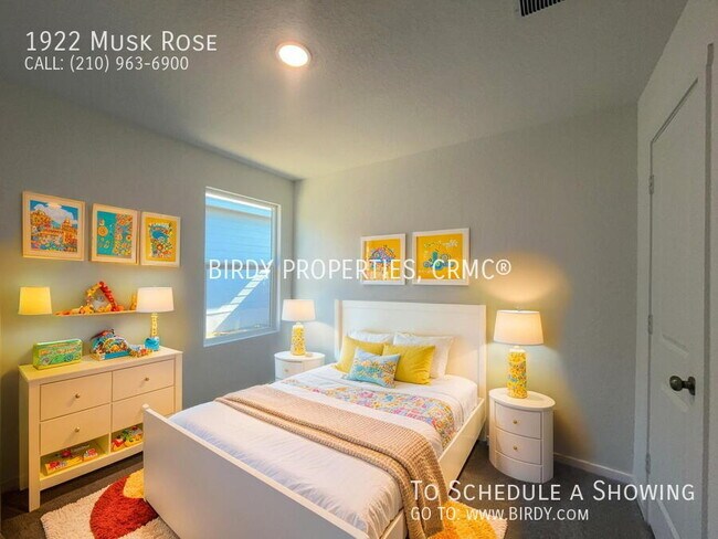 Building Photo - 1922 Musk Rose