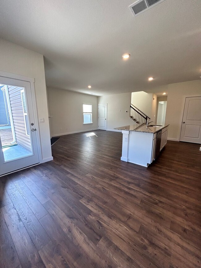 Building Photo - Spacious New Build in Hixson! 5 Beds, 3.5 ...