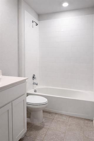 Building Photo - 404 Beekeeper Dr