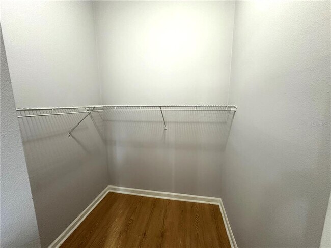 Building Photo - 12843 Madison Pointe Cir