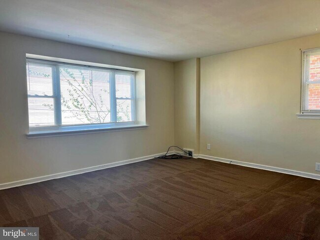 Building Photo - 8320 Pickering Ave