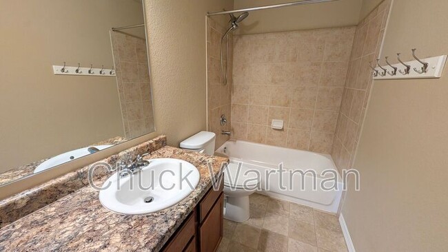 Building Photo - 6767 Sandyford Lane
