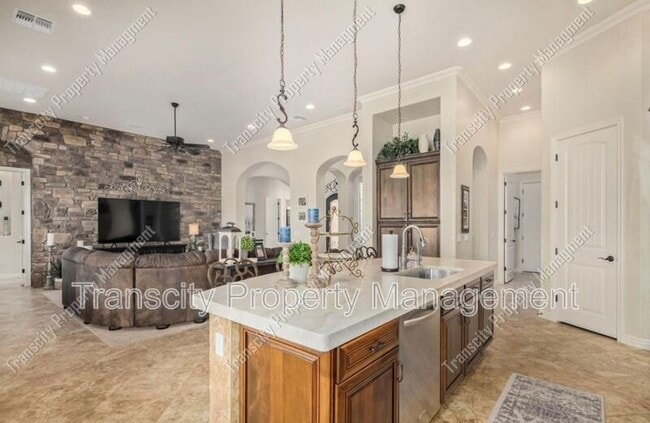 Building Photo - 8510 E Leland St