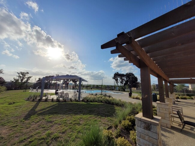 Building Photo - 11012 Liberty Farms Dr