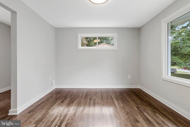 Building Photo - 5511 Callander Dr