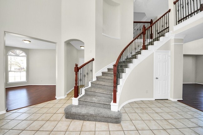 Building Photo - 13218 Haven Falls Ln