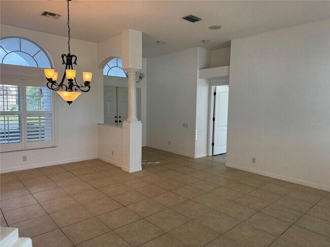 Building Photo - 27107 Winged Elm Dr