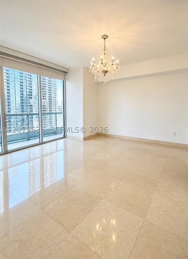 Building Photo - 475 Brickell Ave
