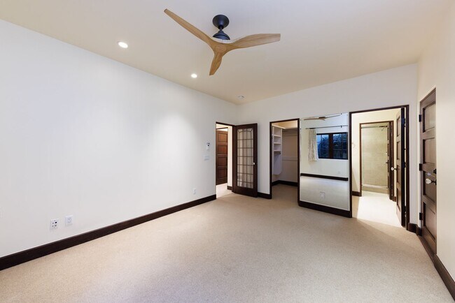 Building Photo - Delightful Private 3BR/4.5BA + Office Home in Del Mar