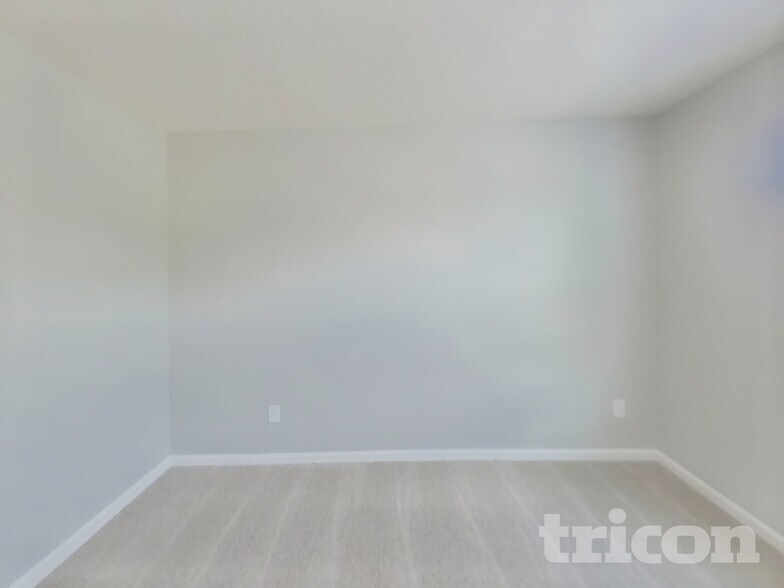 Building Photo - 372 Harley Dr